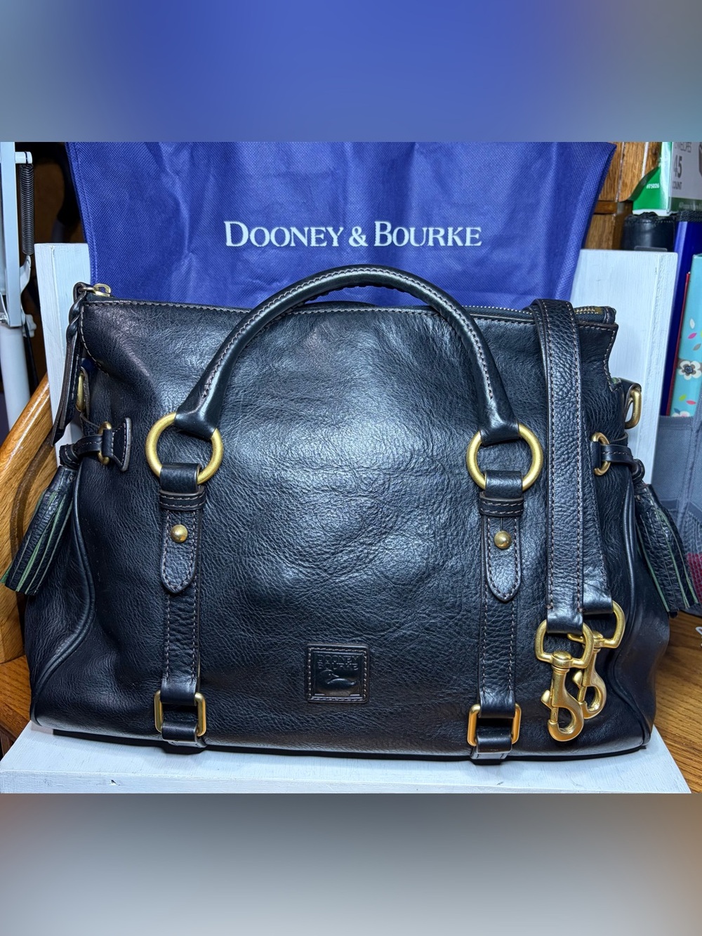 Dooney & Bourke Medium Florentine Satchel - Black/Black